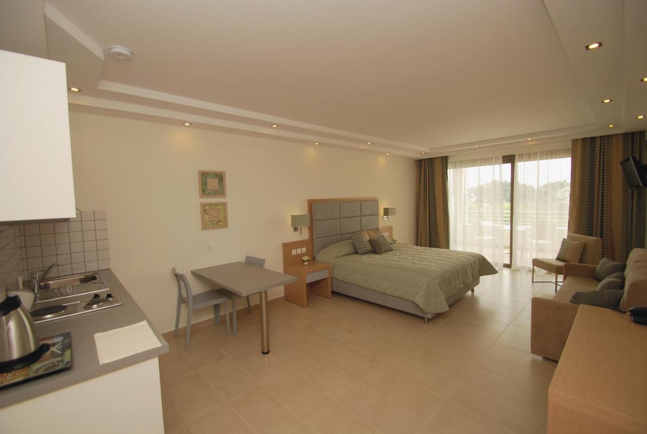 Skiathos Premier Troulos Phòng bức ảnh