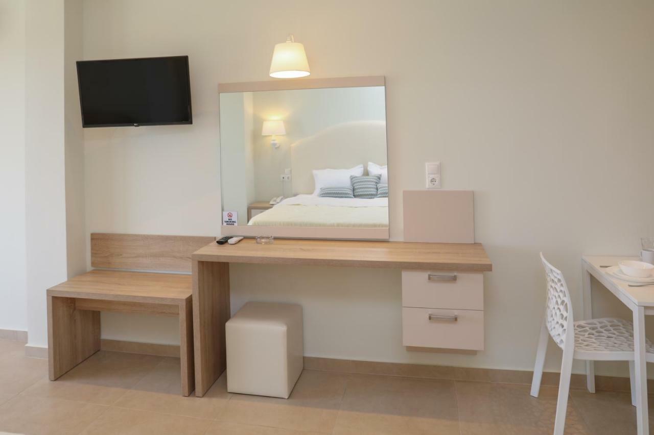 Skiathos Premier Troulos Ngoại thất bức ảnh